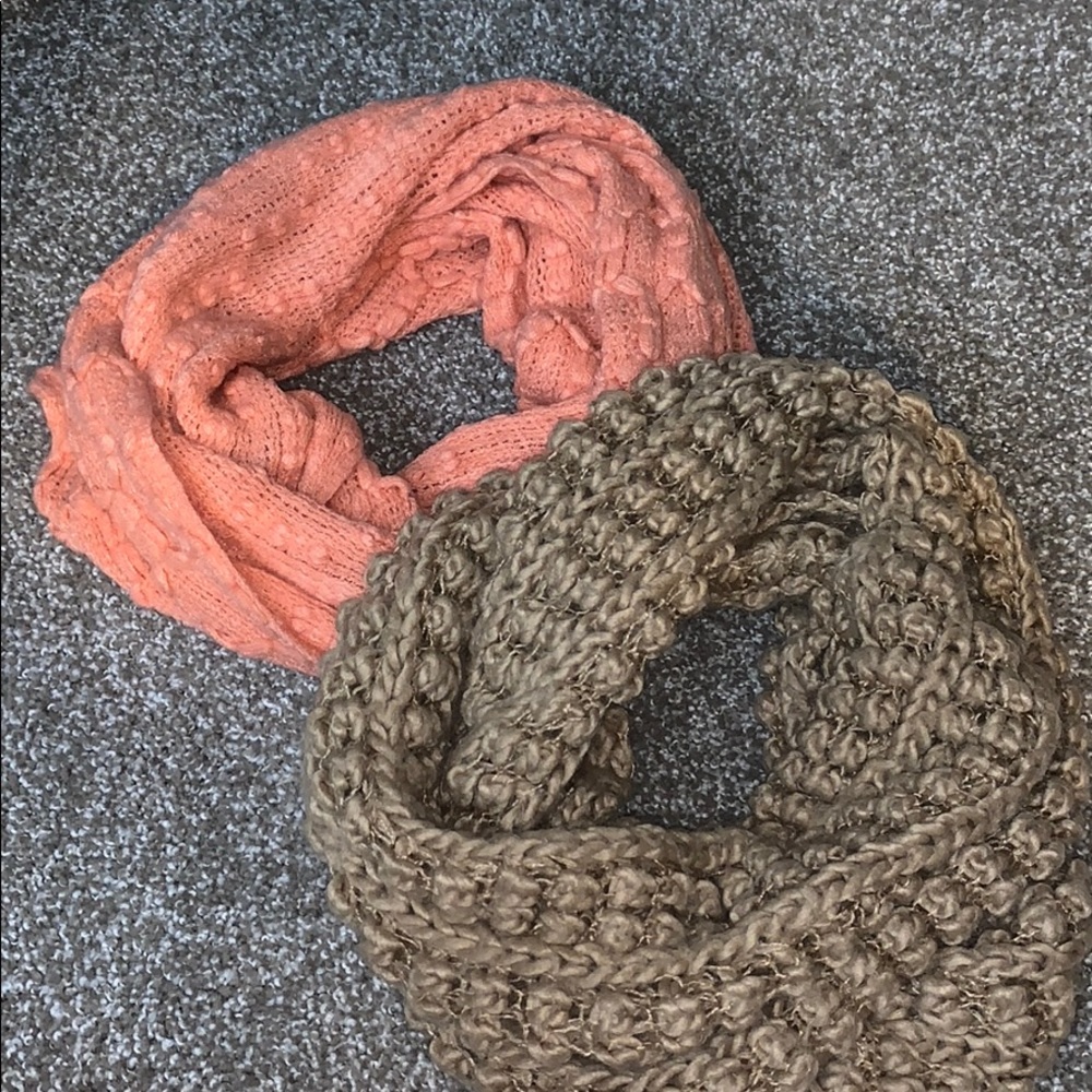 Scarfs